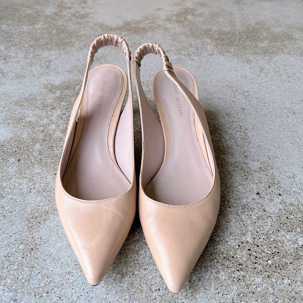 Stuart Weitzman. 7  M